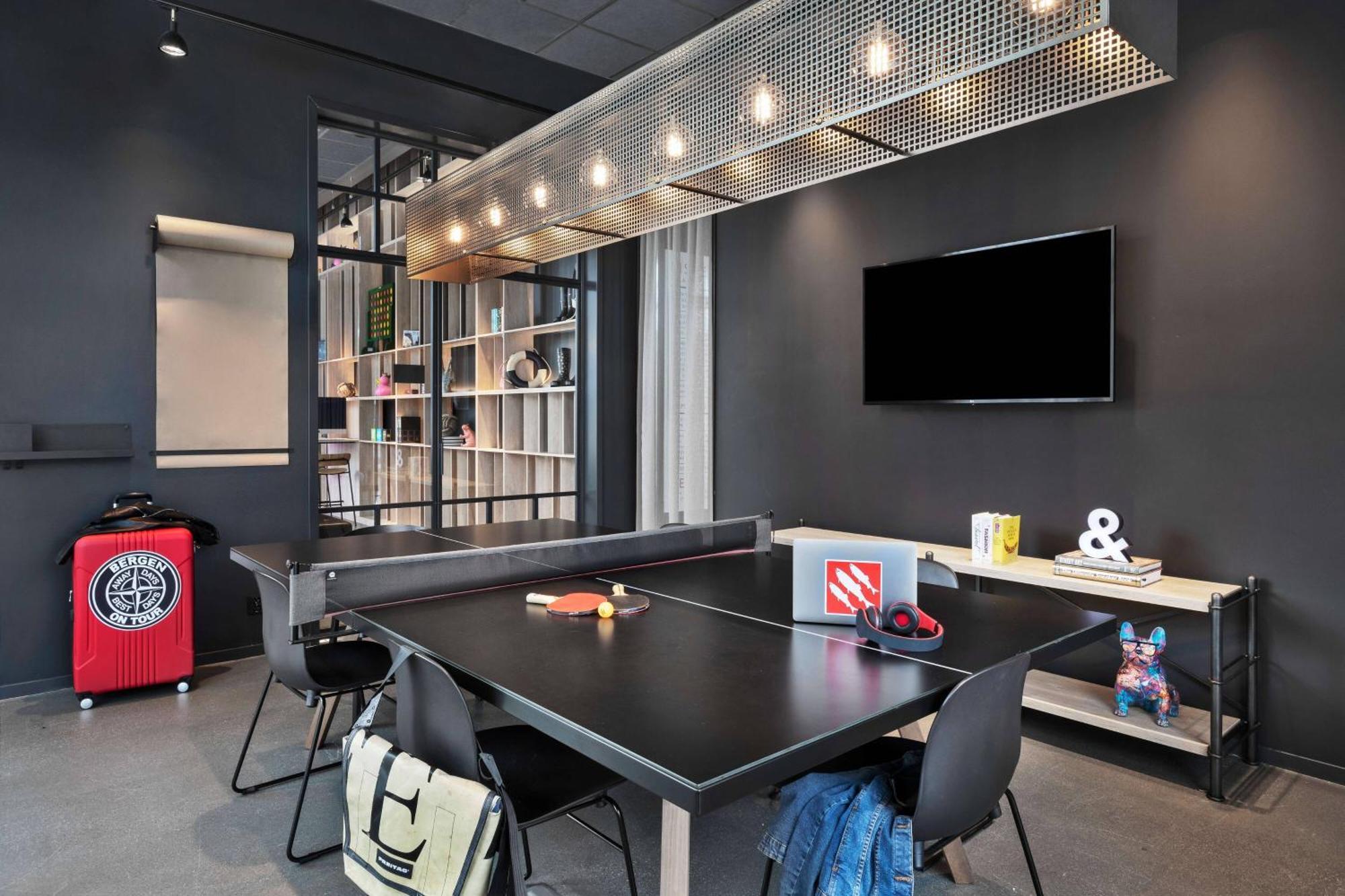 Moxy Bergen Hotel Bagian luar foto