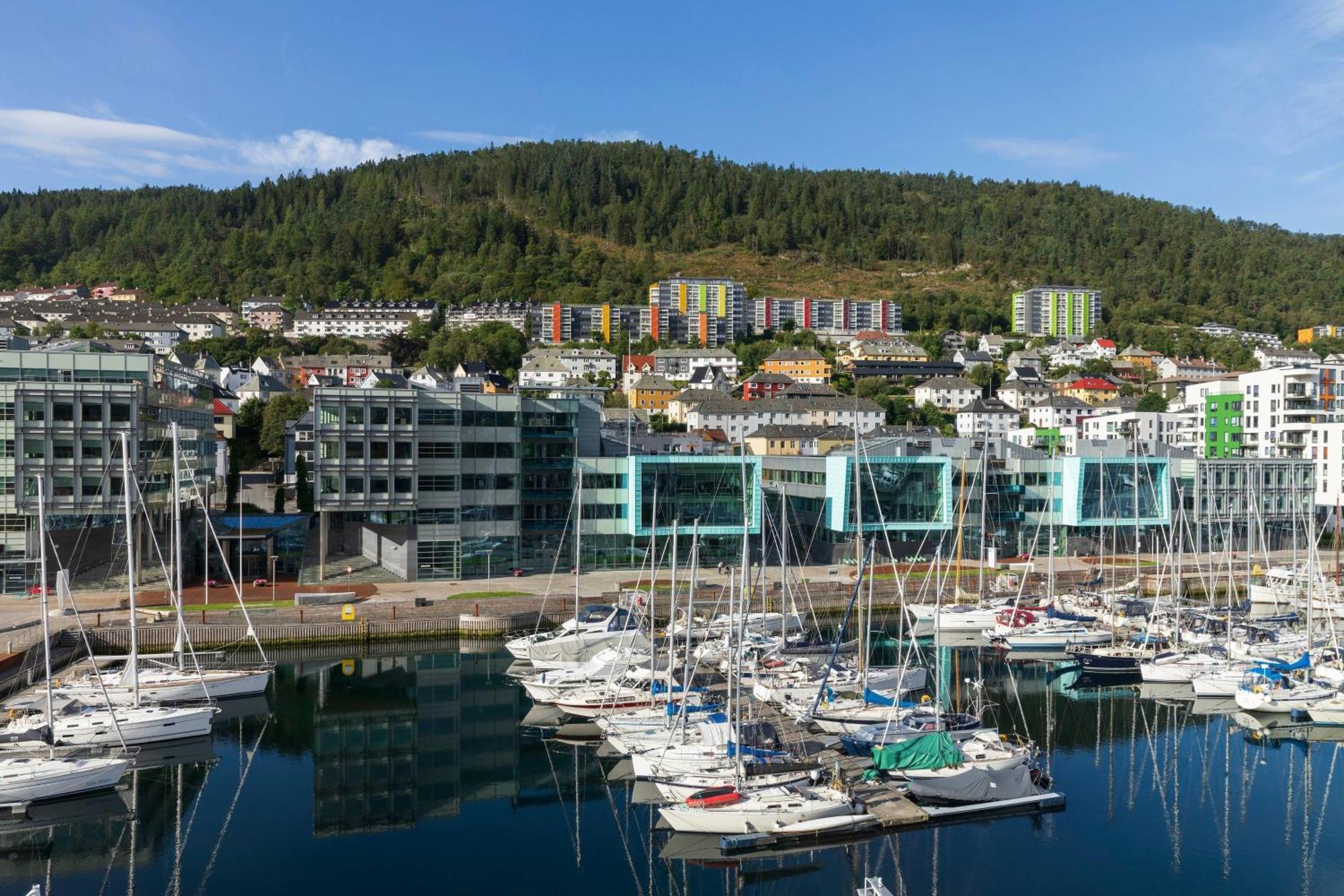 Moxy Bergen Hotel Bagian luar foto
